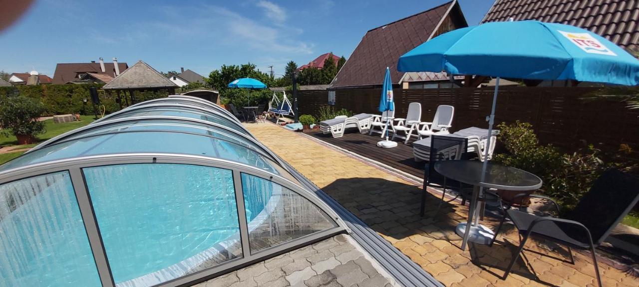 Hotel Holp Panzio Balatonföldvár Exterior foto